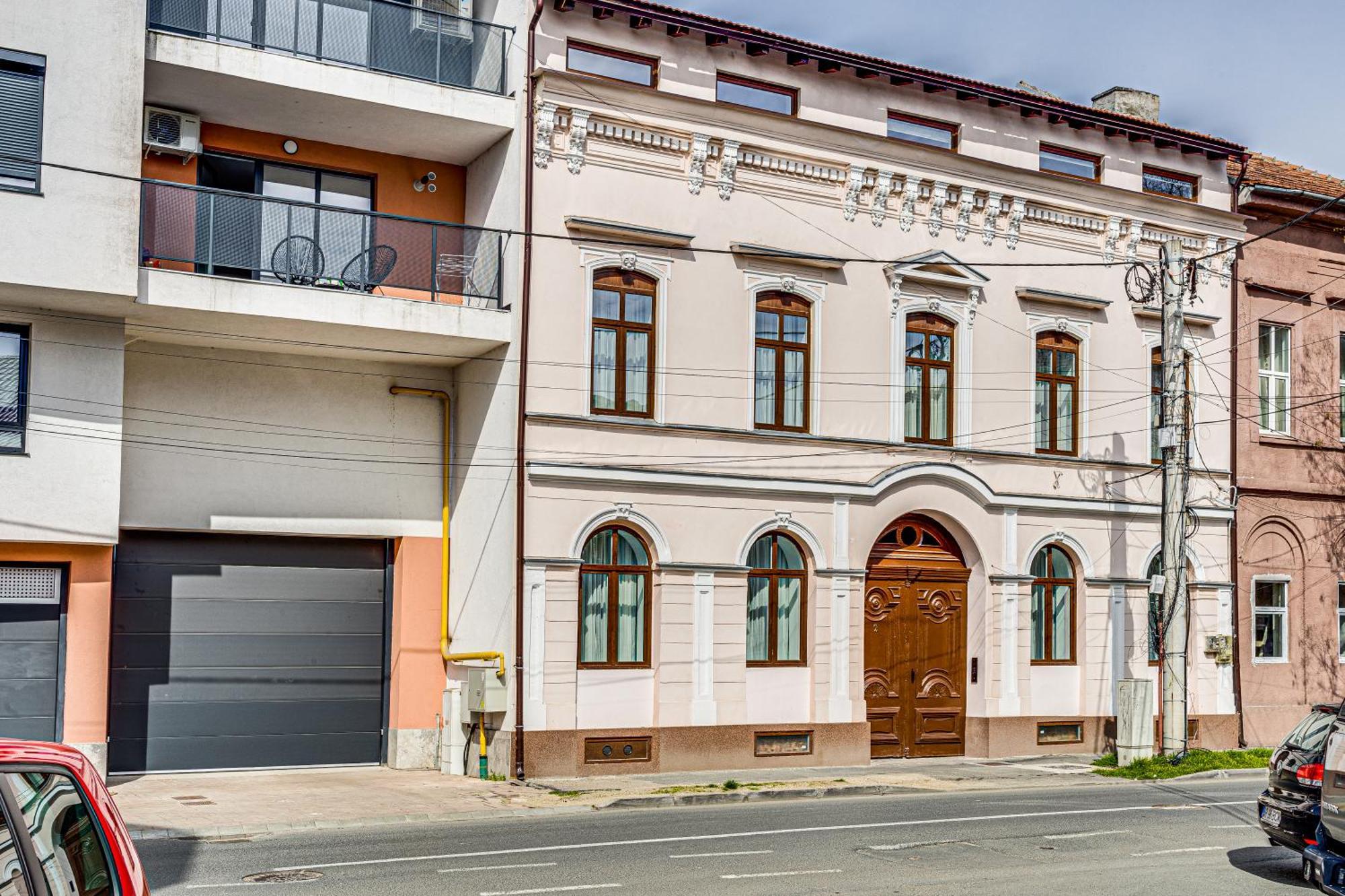 Ari Central Grand Apartments - Luxurious Stay Arad Dış mekan fotoğraf
