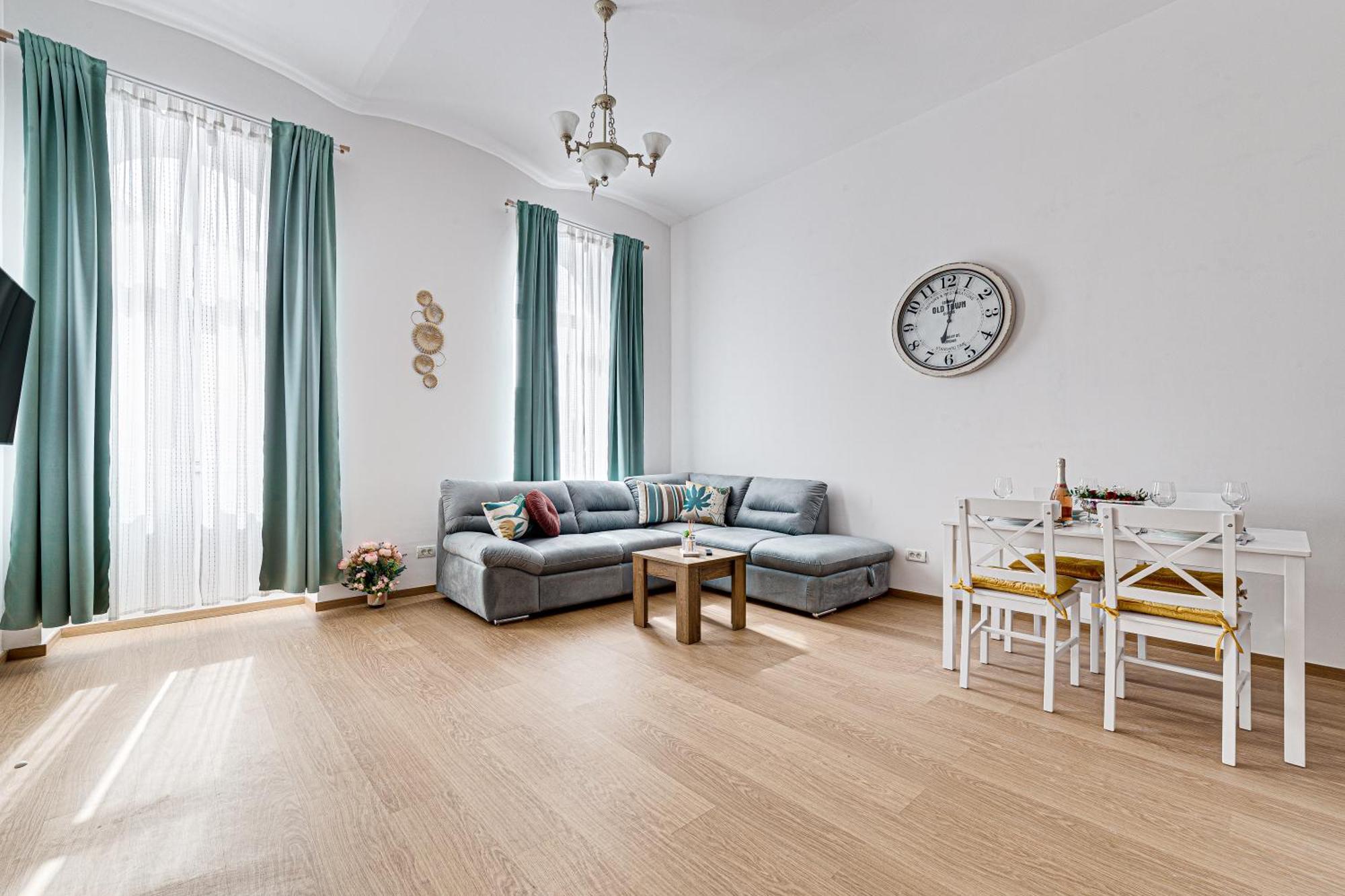 Ari Central Grand Apartments - Luxurious Stay Arad Dış mekan fotoğraf