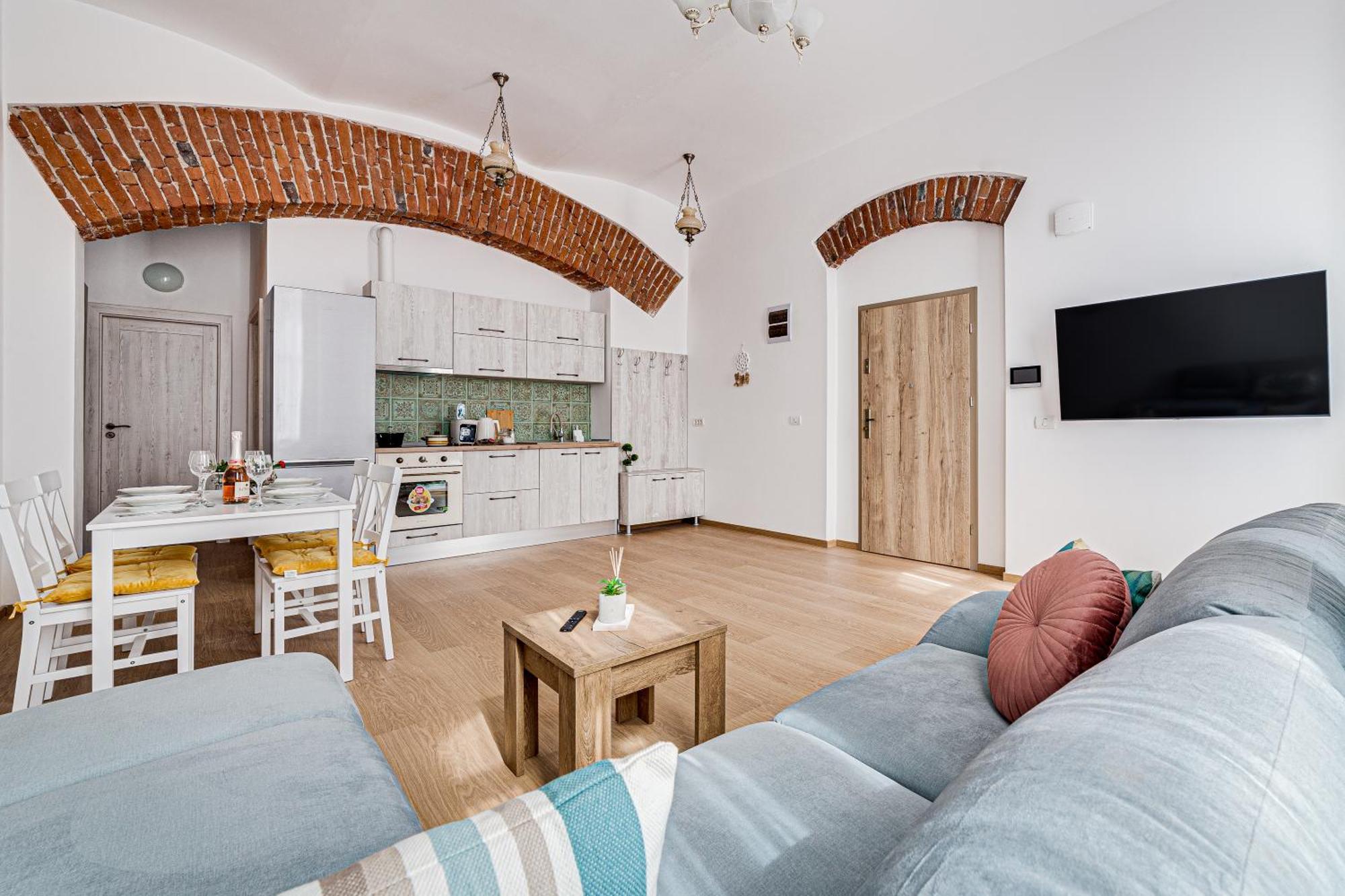 Ari Central Grand Apartments - Luxurious Stay Arad Dış mekan fotoğraf