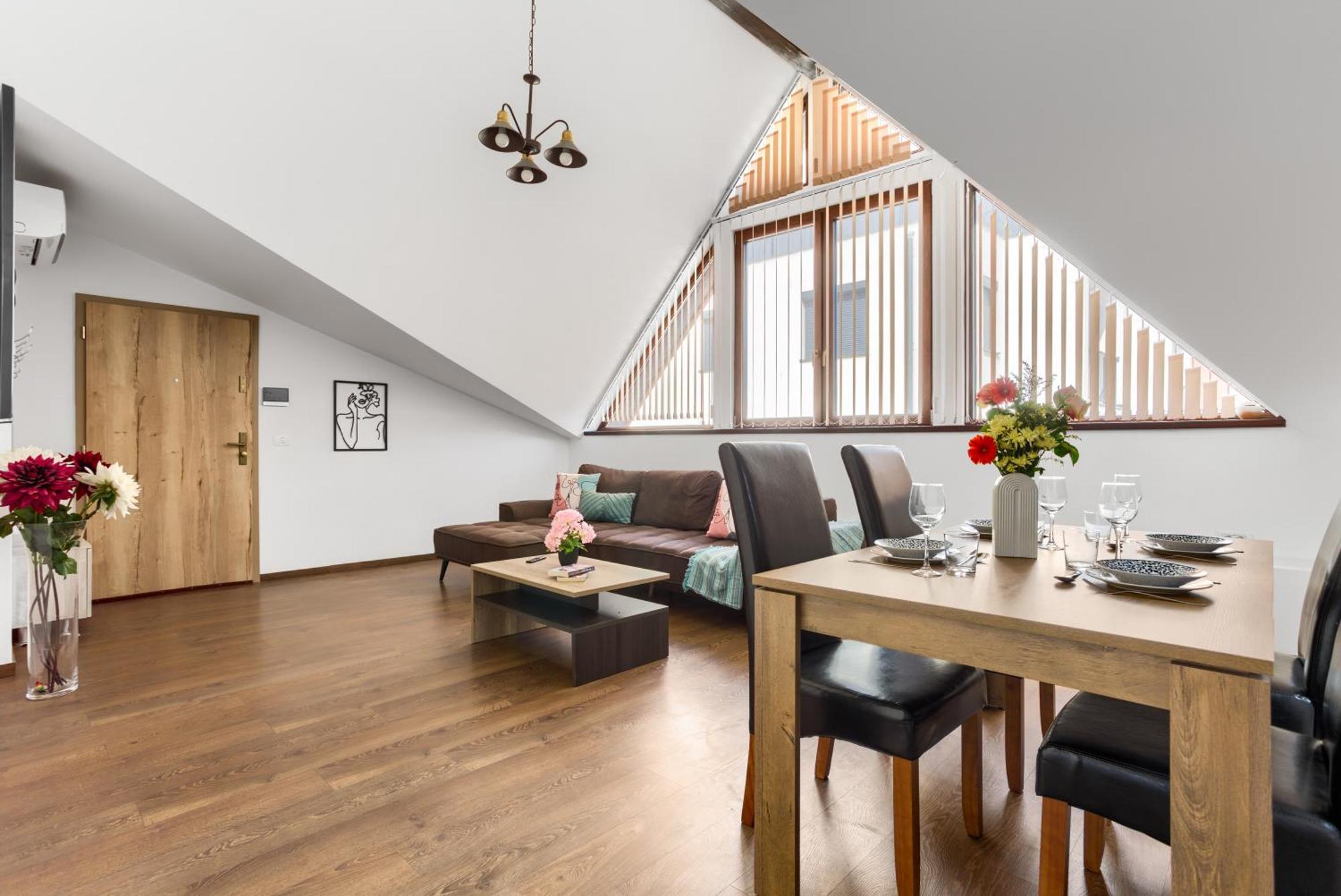 Ari Central Grand Apartments - Luxurious Stay Arad Dış mekan fotoğraf
