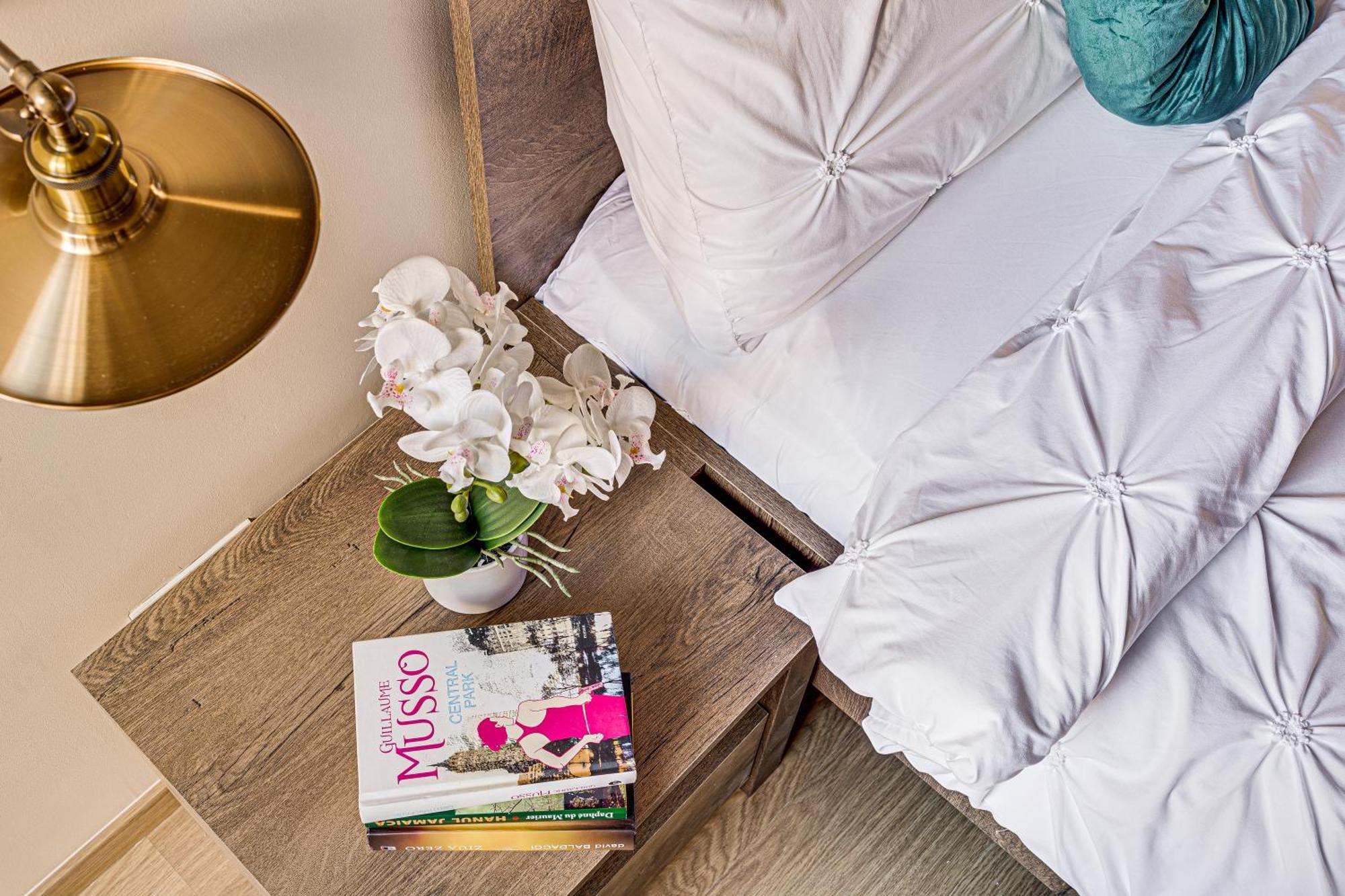 Ari Central Grand Apartments - Luxurious Stay Arad Dış mekan fotoğraf