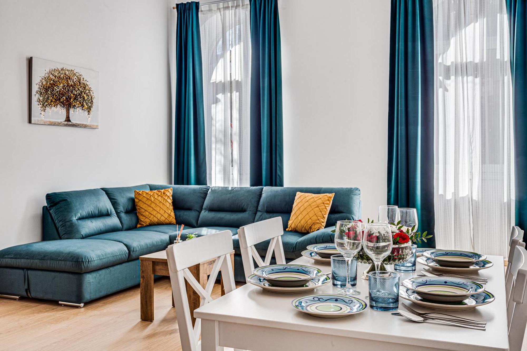 Ari Central Grand Apartments - Luxurious Stay Arad Dış mekan fotoğraf