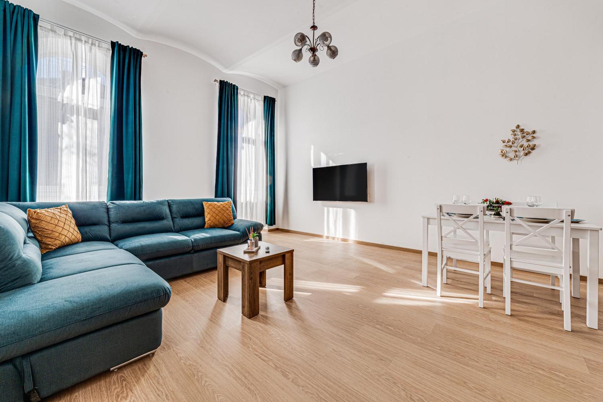 Ari Central Grand Apartments - Luxurious Stay Arad Dış mekan fotoğraf