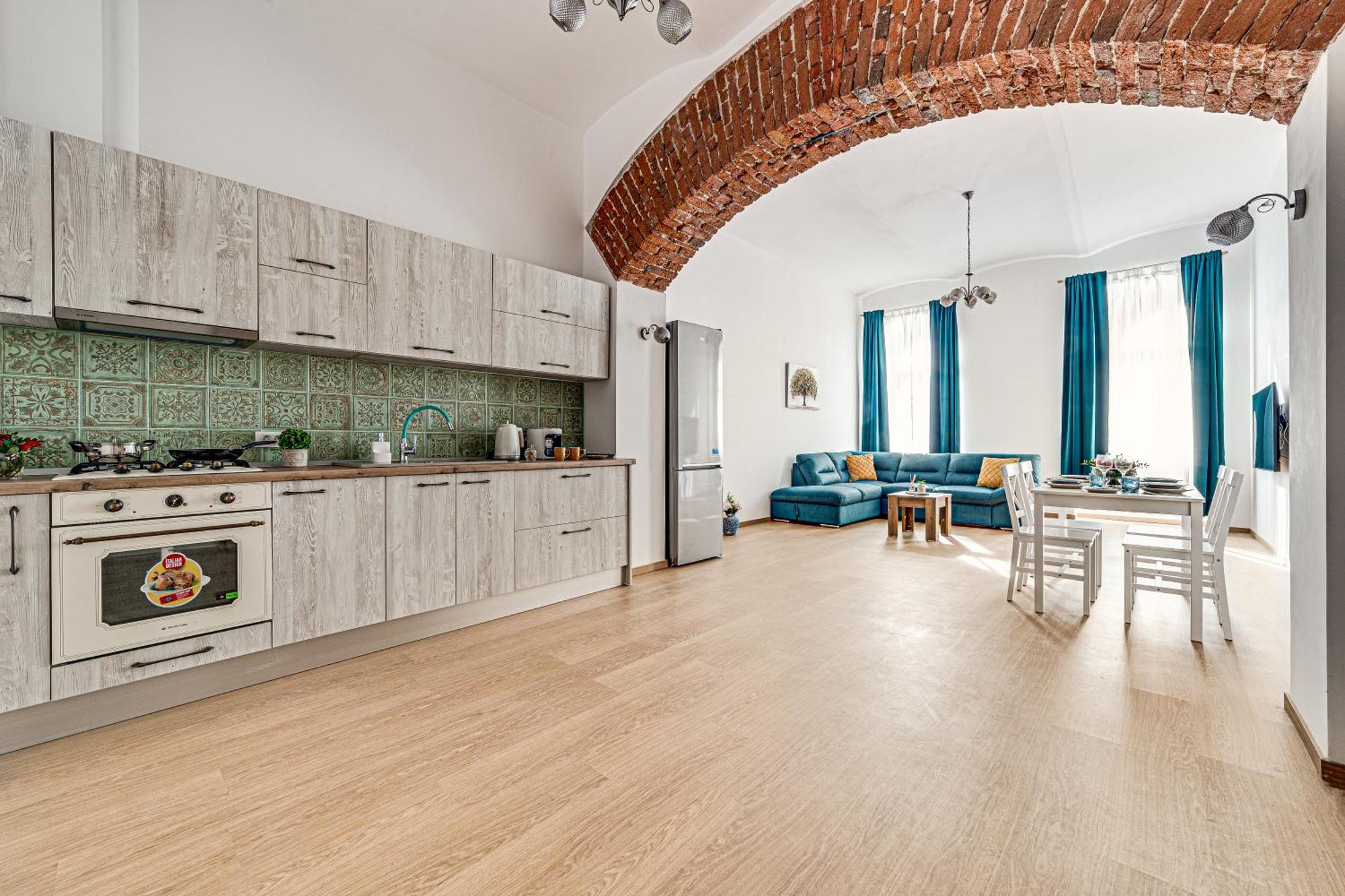 Ari Central Grand Apartments - Luxurious Stay Arad Dış mekan fotoğraf