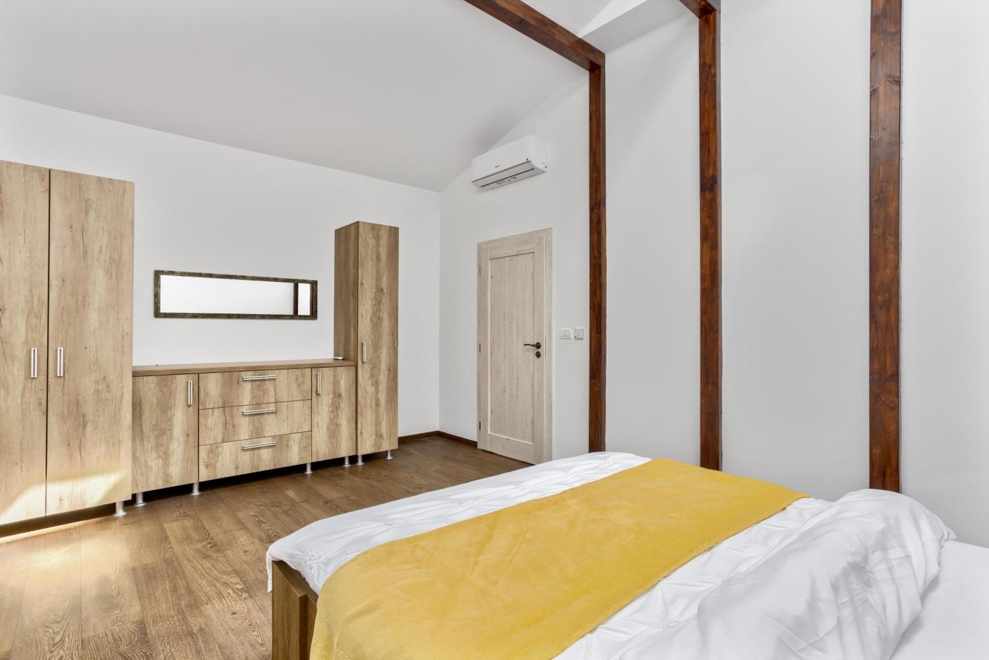 Ari Central Grand Apartments - Luxurious Stay Arad Dış mekan fotoğraf